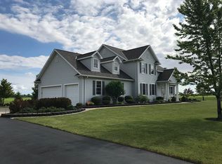 1364 E Cole Rd, Fremont, OH 43420