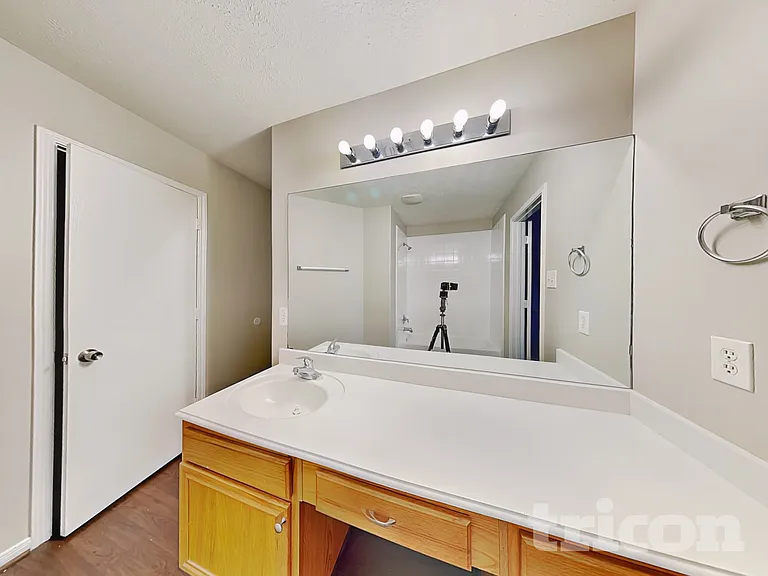 12230 Scarlet River Dr — Photo 8