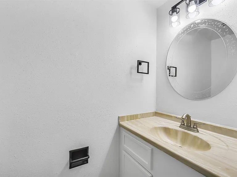 14703 Barryknoll Ln #11 — Photo 12