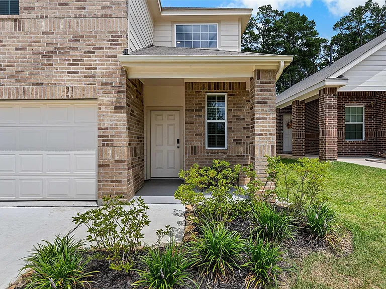 4362 McGregor Bluff Ln — Photo 1
