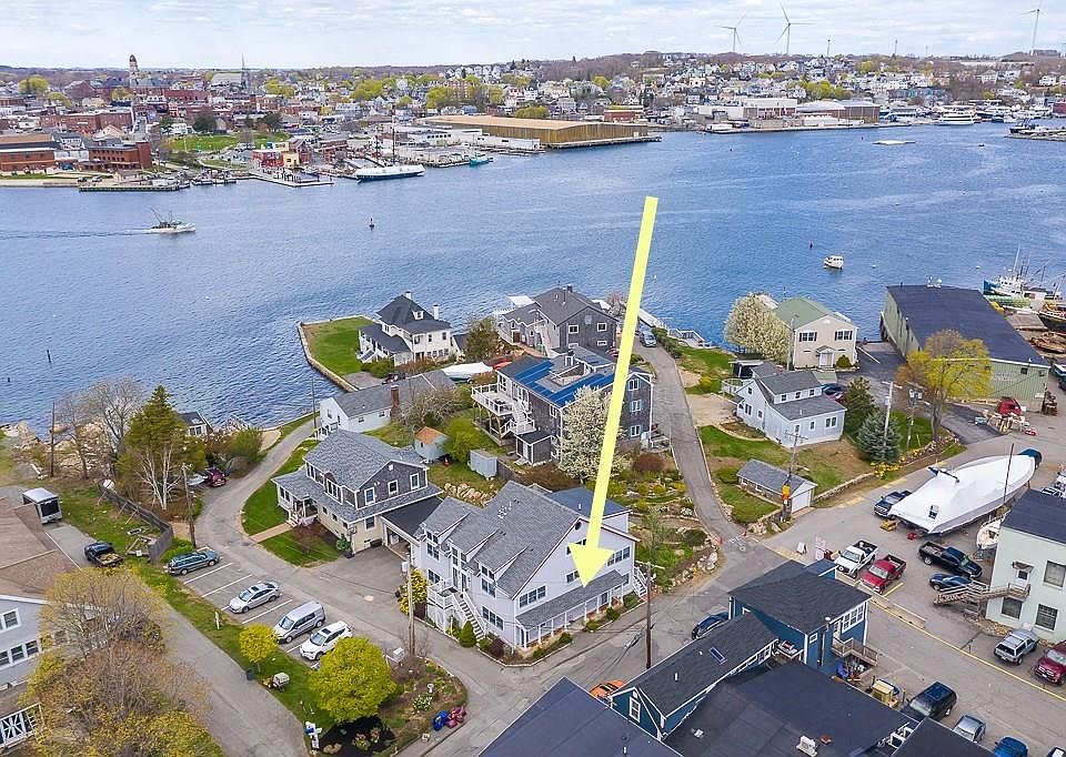1st image of 60 Rocky Neck Ave #101