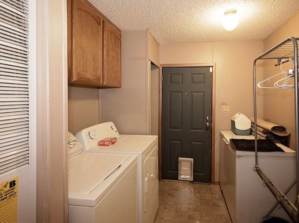 340 Ashwood Ave, Elyria, OH 44035