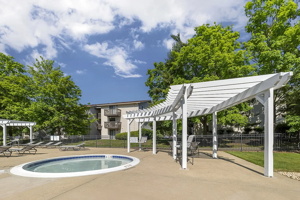 Building Photo - Quail Ridge Apartments