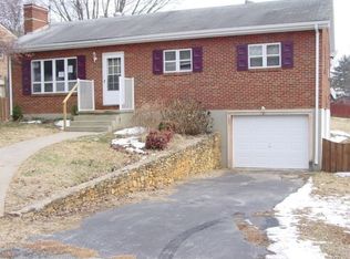 1921 Garstland Dr NW, Roanoke, VA 24017