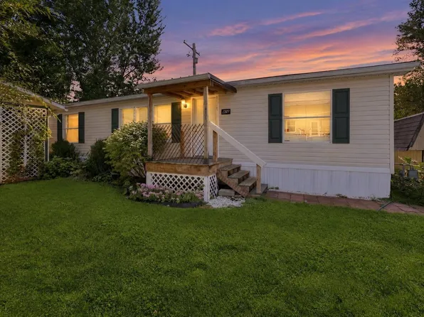 416 Clay St, Malvern, OH 44644