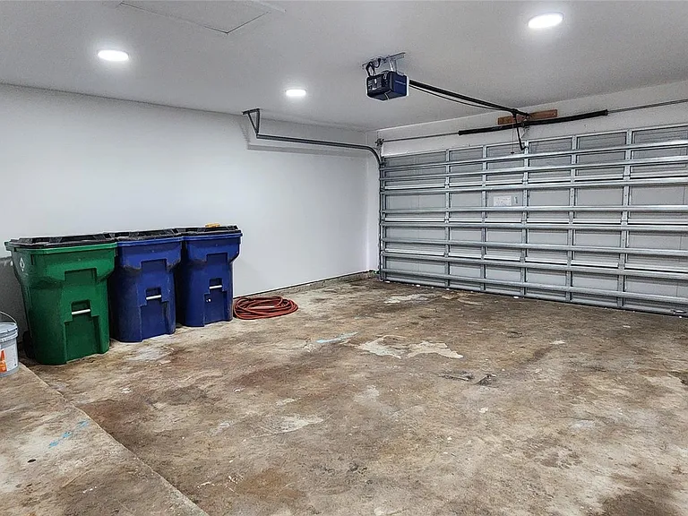 128 Lasso St — Photo 30