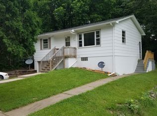1521 Eastern Ave, Davenport, IA 52803