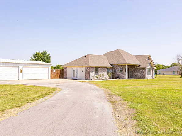 594 Hat Powell Rd, Caddo, OK 74729
