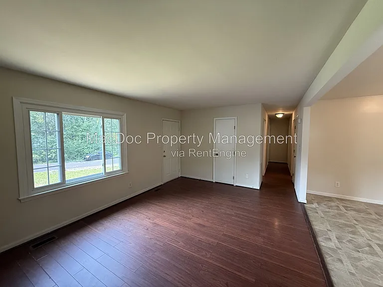 11001 Westminster Ct — Photo 9
