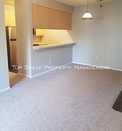 4th image of 1720 La Grant Pkwy #6