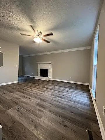 3 bed, 2.0 bath, 1185 sqft, $1,550 — Photo 1