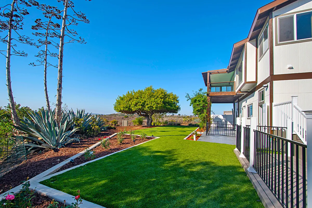2 bed, 1.5 bath, 1100 sqft, $3,395 — Photo 4