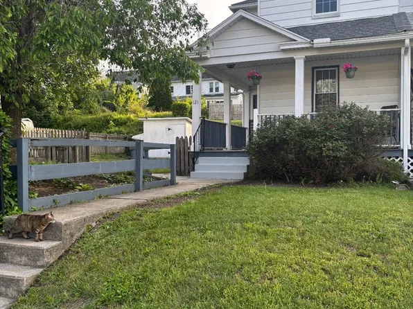121 E Cumberland Rd, Enola, PA 17025