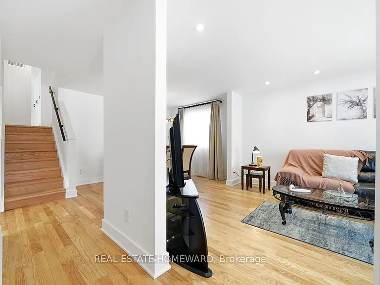 170 Harrison Dr — Photo 34