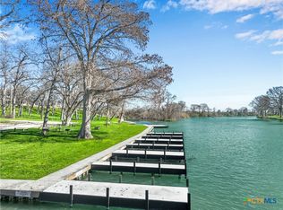 945 River Bank, New Braunfels, TX 78130