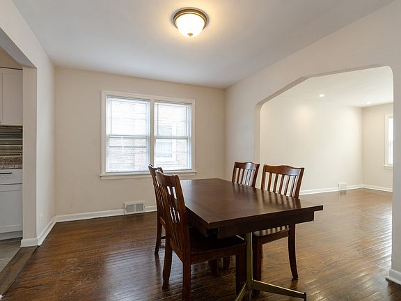 4th image of 9 W 140th Ct