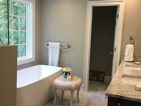 3rd image of 4185 Lake Mist Ln