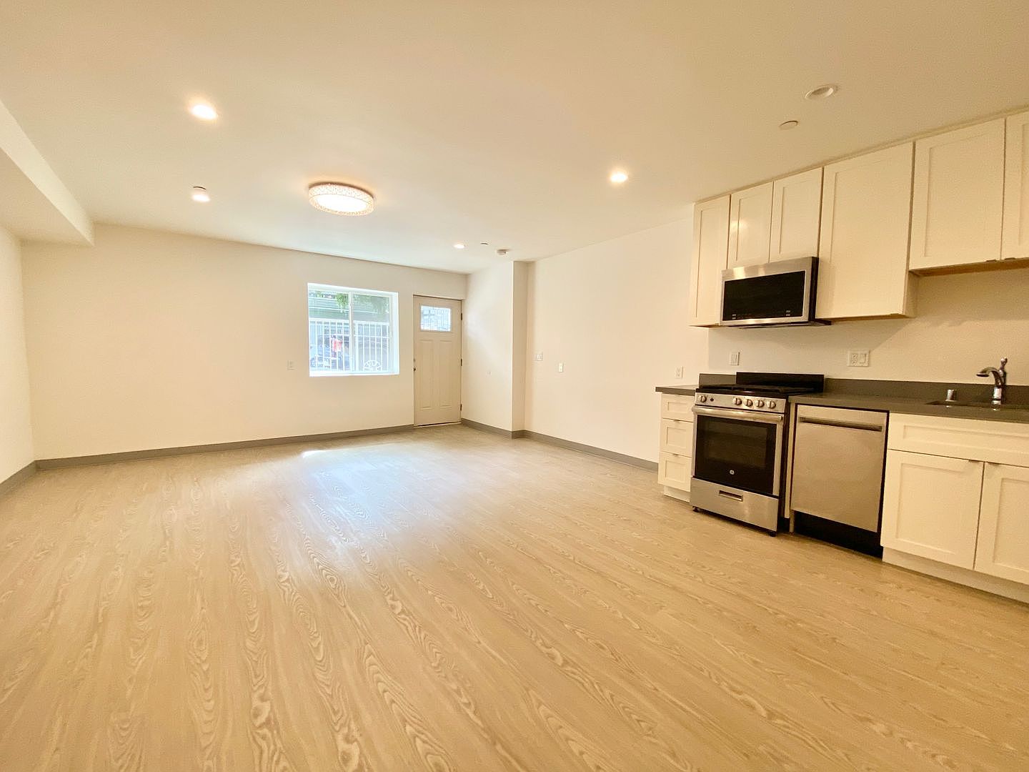 2500-2510 Folsom St - Main Image
