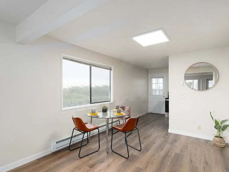 1013 N Neel St — Photo 7