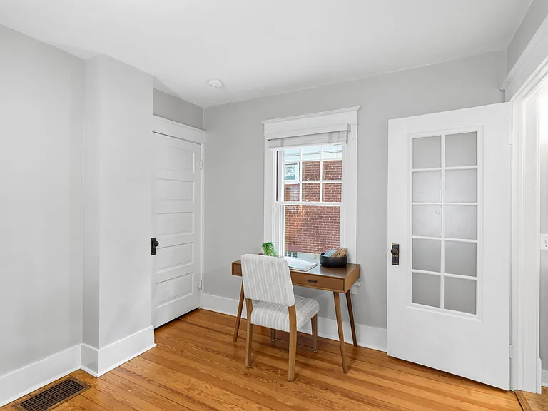 3669 Stettinius Ave — Photo 48