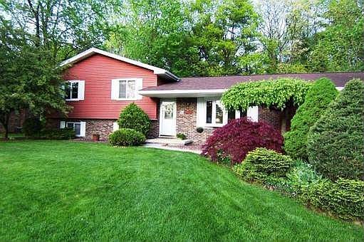 1st image of 1100 Laurie Ln E