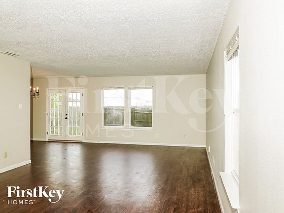 2nd image of 1181 Kenwood Dr