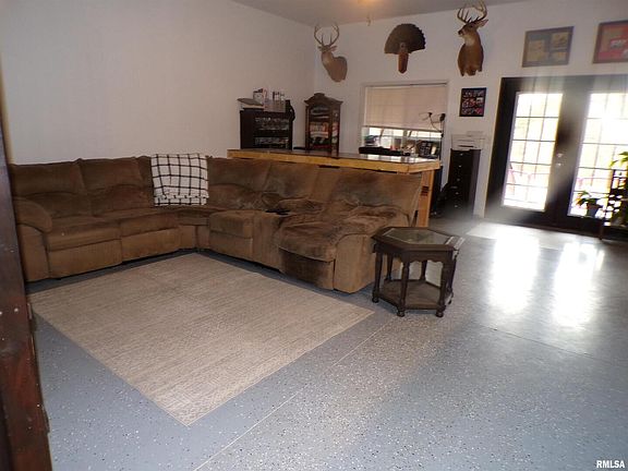 2nd image of 116 Crooked Willow Dr