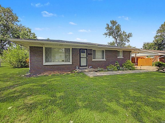 4th image of 7608 Adams Ave