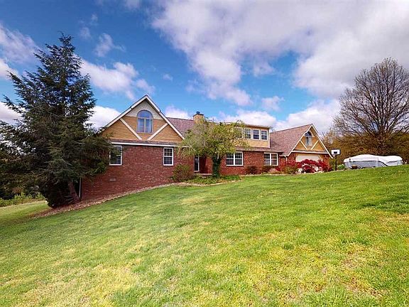 2nd image of 53 Mourning Dove Dr
