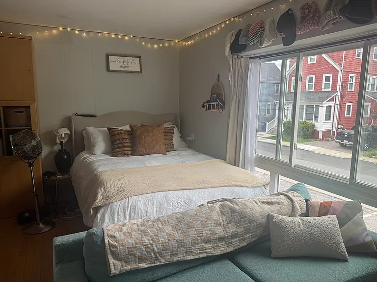 2595 Massachusetts Ave — Photo 15