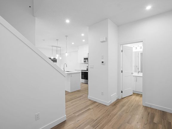 3rd image of 123 Bluff Cv #117-125