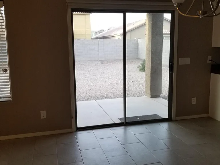 36554 W Alhambra St — Photo 3