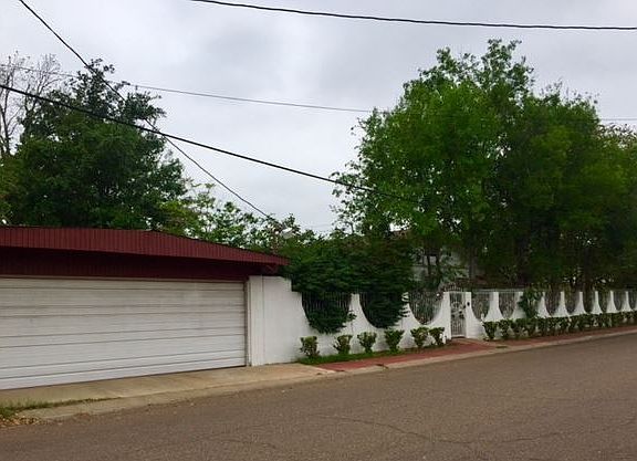 2nd image of 1019 Chihuahua St