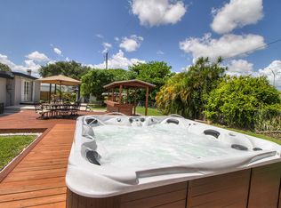 1600 SW 76th Ct, Miami, FL 33155