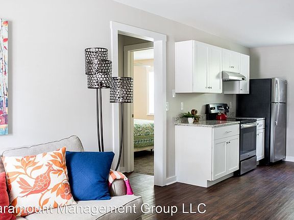 5th image of 1005 Buist Ave APT 28
