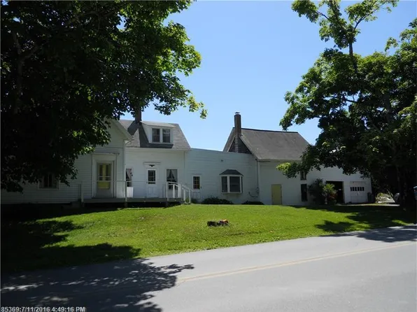 121 Main Rd, Islesboro, ME 04848