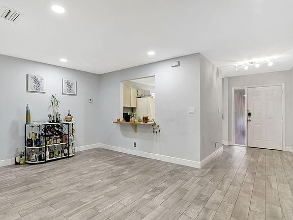 5th image of 7024 Nandina Lane