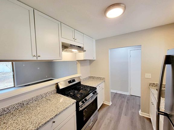 4th image of 8814 Cabot Dr