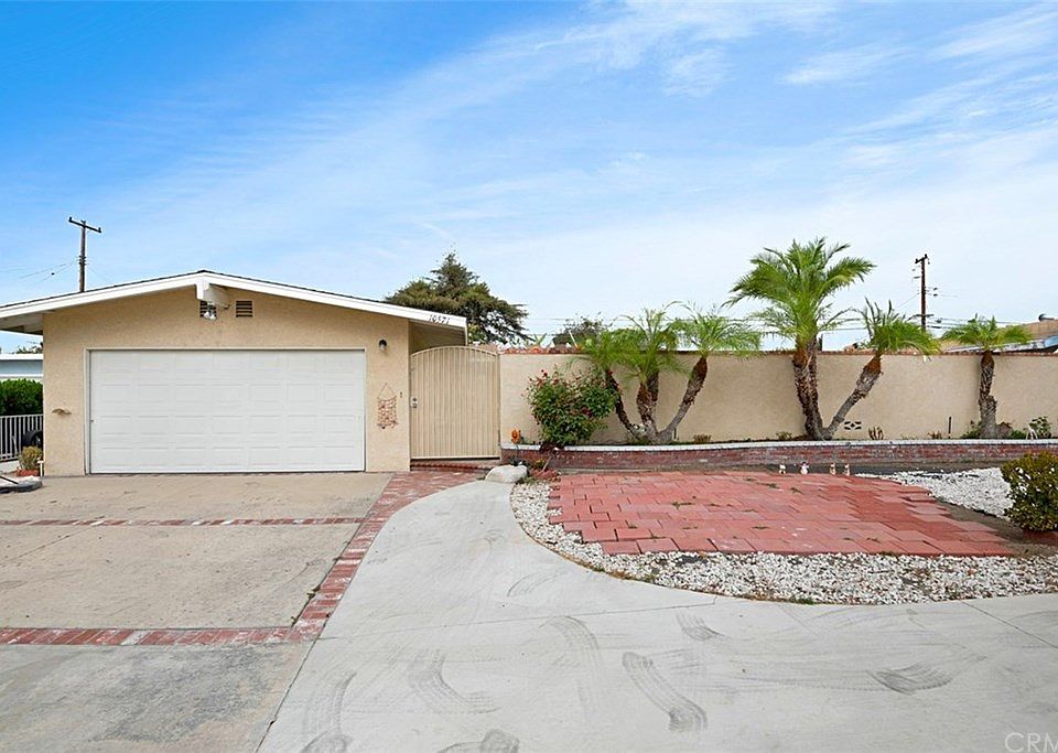 1st image of 10571 Halelani Way