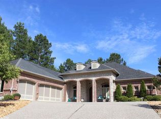 26 Gusta Ln, Hot Springs Village, AR 71909