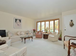 24 Eltona Pl, East Northport, NY