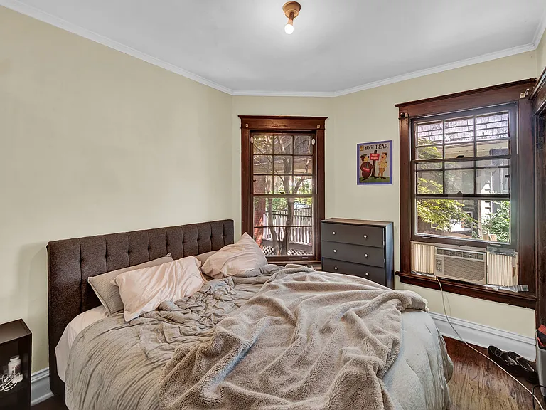 2303 Ridge Ave — Photo 7