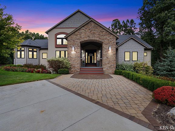 2nd image of 3861 Woodstream Dr SW