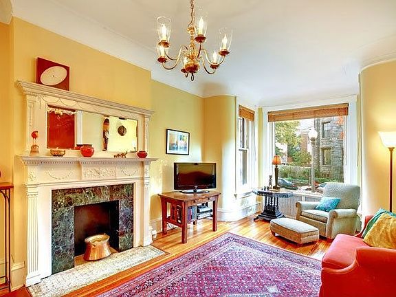 Gorgeous welcoming living room with southern bay window 