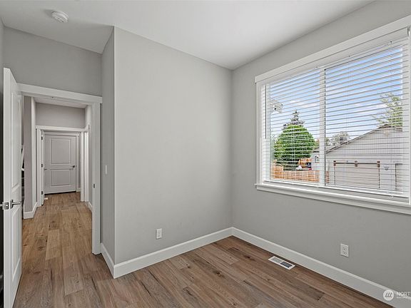 4th image of 3212 S 76th St Street
