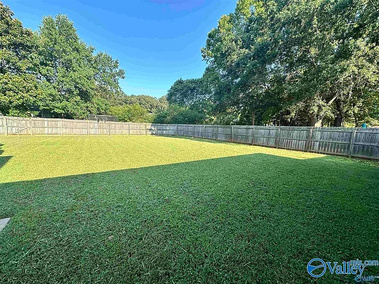 7520 Clubfield Dr SW — Photo 17
