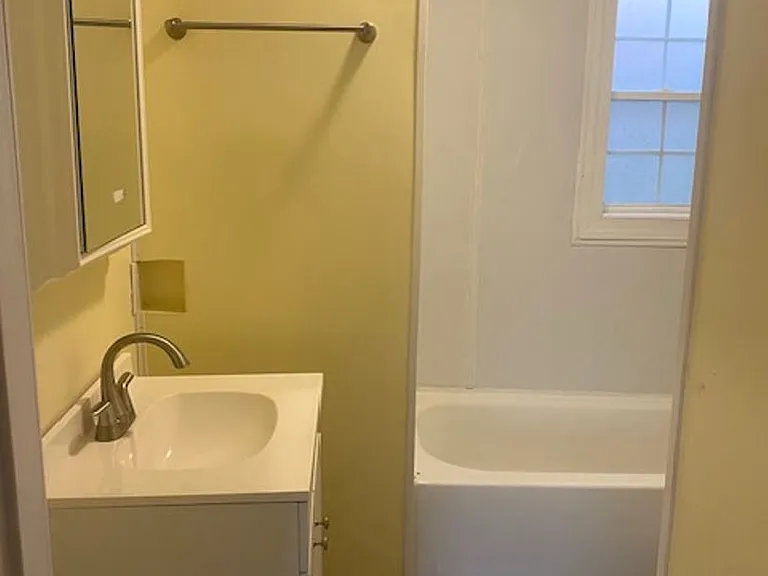 414 W Martin Luther King Jr Dr — Photo 11