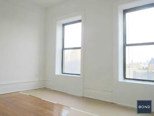 Rented by Bond New York | media 26