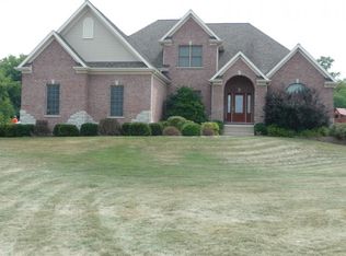 1999 Red Oak Ln, Spring Grove, IL 60081