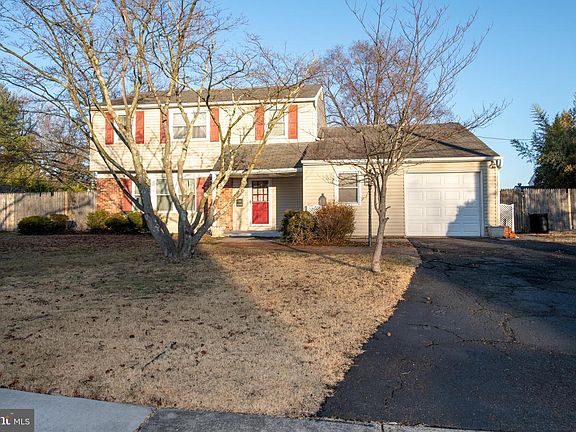 2nd image of 240 Clearfield Cir